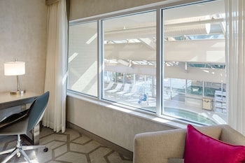 Room, 1 King Bed, Accessible, Bathtub (Mobility)