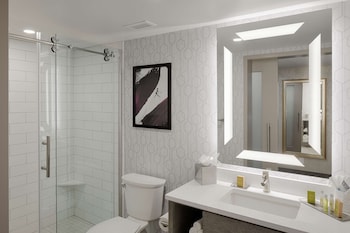 Deluxe Room, 2 Queen Beds