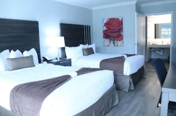 Standard Room, 2 Queen Beds, Accessible