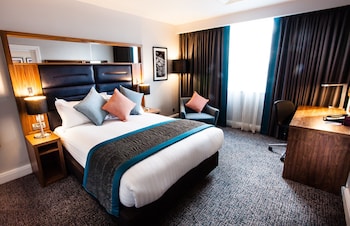 Standard Room, 1 Queen Bed, Accessible