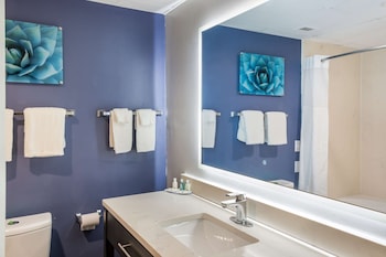 Room, 2 Double Beds, Non Smoking (Pet Friendly)