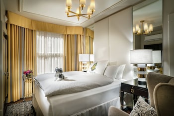 Room, 1 Queen Bed (Persona)