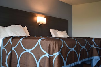 Room, 2 Queen Beds, Smoking