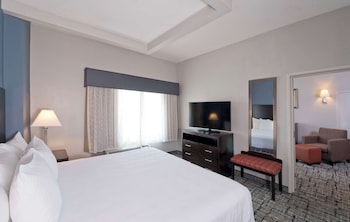 Suite, 1 King Bed, Jetted Tub
