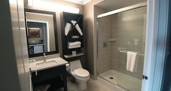Deluxe Room, 2 Queen Beds, Non Smoking