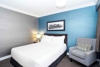 Standard Room, 1 Queen Bed