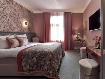 Ambassador Room