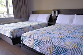 Standard Suite, 2 Queen Beds, Non Smoking