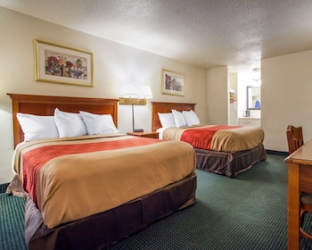 Standard Double Room, 2 Double Beds, Non Smoking