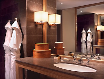 Suite (Georgetown)