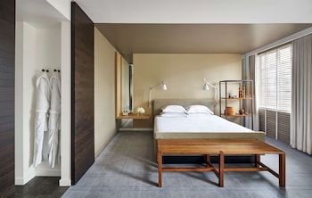 Park, Executive Suite