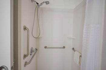 Room, 2 Queen Beds, Accessible, Non Smoking