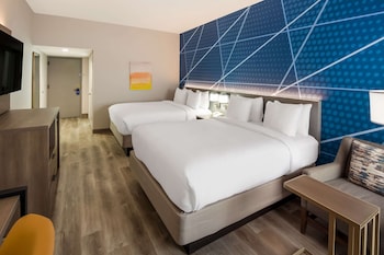 Standard Room, 2 Queen Beds, Non Smoking