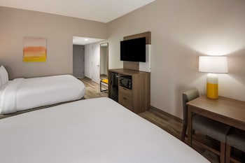 Room, 2 Queen Beds, Accessible, Non Smoking