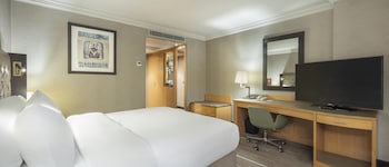 Deluxe Room, 1 King Bed