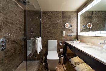 Executive Room, 1 King Bed (Deluxe)