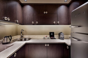 Presidential Suite, Club Lounge Access