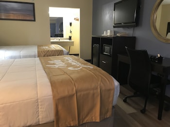Room, 2 Queen Beds, Non Smoking