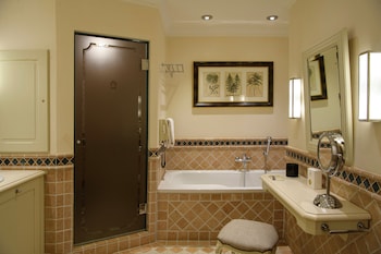 Corner Suite Mountain View