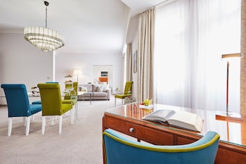 Executive Studio Suite, 1 Bedroom, Mountain View, Mountainside