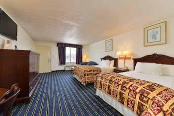 Room, 2 Queen Beds, Smoking