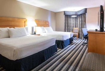 Deluxe Room, 2 Queen Beds, Non Smoking