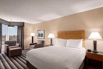 Deluxe Room, 1 Queen Bed, Non Smoking