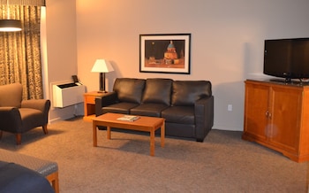Deluxe Room, 1 King Bed, Non Smoking (Pet Friendly)