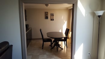 One Bedroom Suite (No pets allowed)