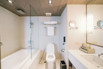 Deluxe Sea View Room