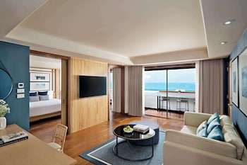 One Bedroom Sea View Suite