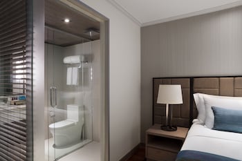 Deluxe Sea View Plus Room