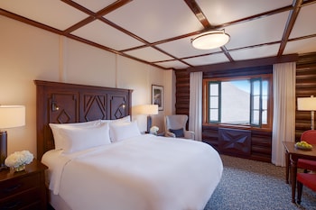 Fairmont Luxury Room, 1 Queen Bed - River View