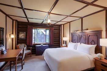 Fairmont Luxury Room, 1 Queen Bed - River View