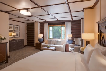 Deluxe Luxury Room, 1 King Bed