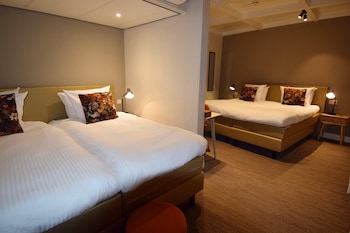 Standard Room, Multiple Beds, Non Smoking