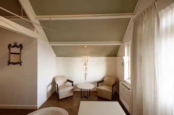 Suite, 1 Double Bed, Non Smoking