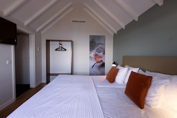 Comfort Room, 2 Twin Beds, Non Smoking, Lake View