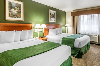 Standard Room, 2 Queen Beds, Non Smoking