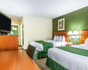 Room, 2 Queen Beds, Accessible, Non Smoking