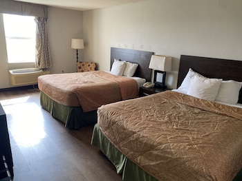 Standard Room, 2 Queen Beds, Smoking