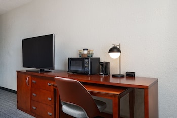 Room, 2 Queen Beds (Hearing Accessible)