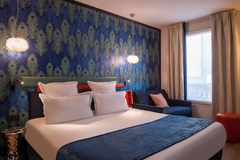 Triple Room, 1 King Bed with Sofa bed