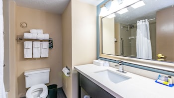 Standard Room, 2 Queen Beds, Mountain View