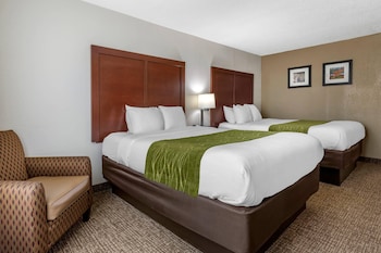 Room, 2 Queen Beds, Non Smoking
