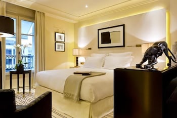 Economy Suite, 1 King Bed, City View