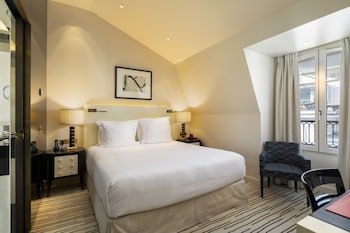 Deluxe Room, 1 King Bed, City View