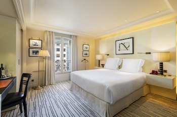 Suite, 1 King Bed, Terrace, City View