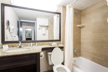 Standard Room, 1 King Bed, Non Smoking, Ocean View