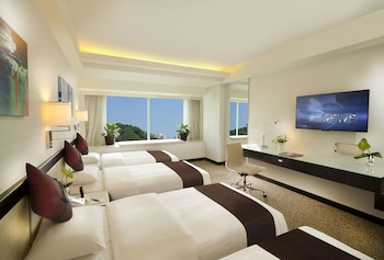 Deluxe Quadruple Room